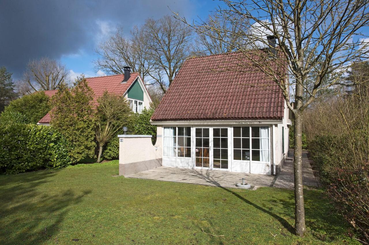 Bungalow - 6 Personen Gelegen In De Nabije Omgeving Van Avonturenpark Hellendoorn En De Prachtige Sallandse Heuvelrug En Eelerberg 외부 사진