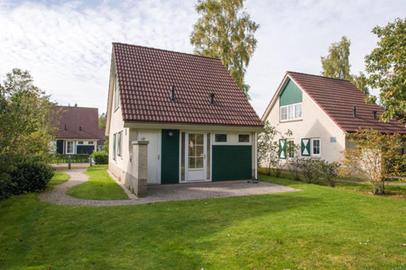 Bungalow - 6 Personen Gelegen In De Nabije Omgeving Van Avonturenpark Hellendoorn En De Prachtige Sallandse Heuvelrug En Eelerberg 외부 사진