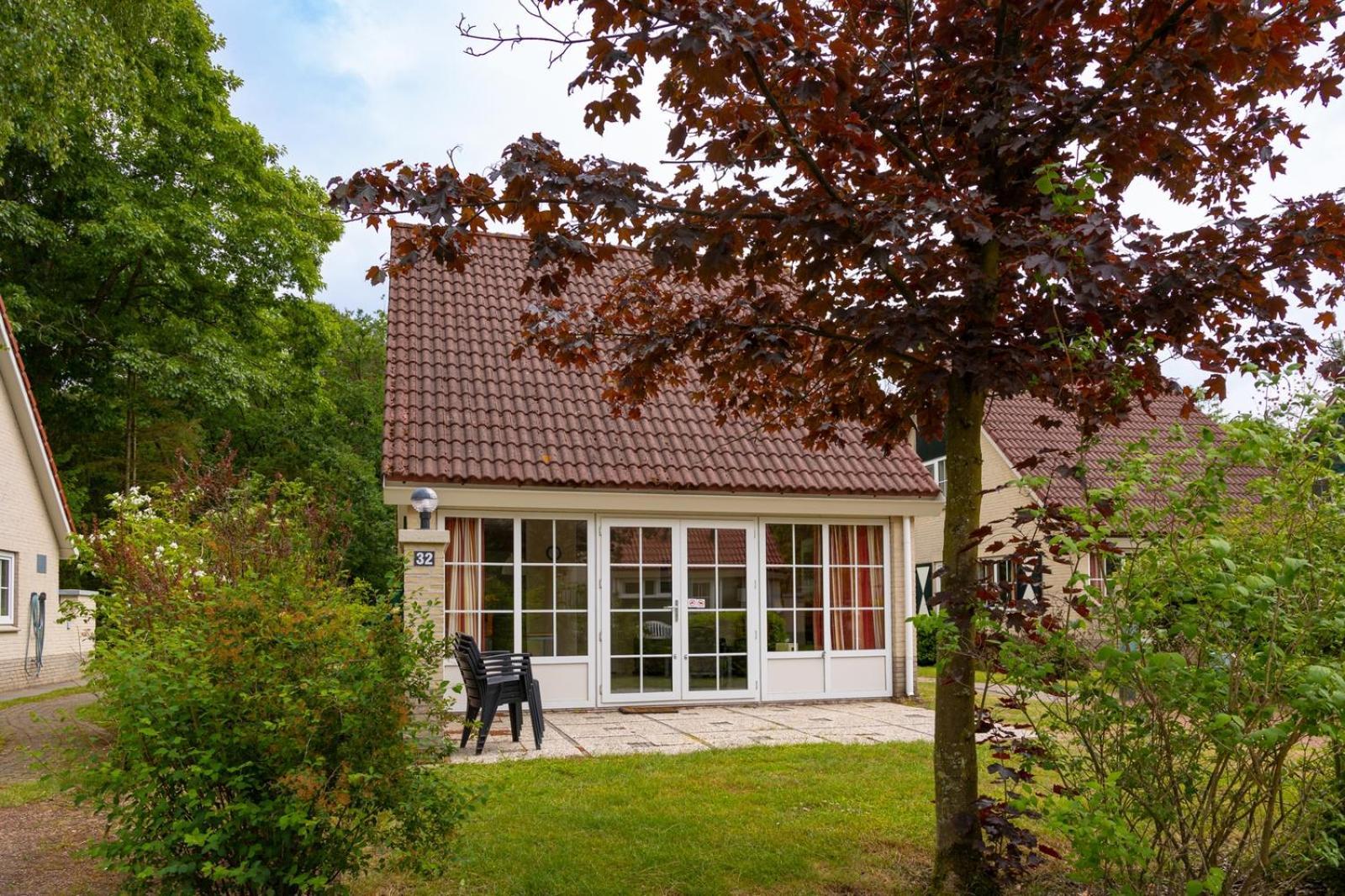 Bungalow - 6 Personen Gelegen In De Nabije Omgeving Van Avonturenpark Hellendoorn En De Prachtige Sallandse Heuvelrug En Eelerberg 외부 사진